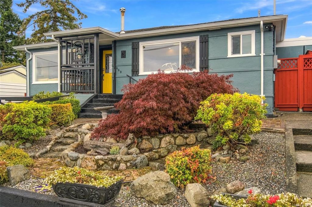 663 Maple St, Nanaimo