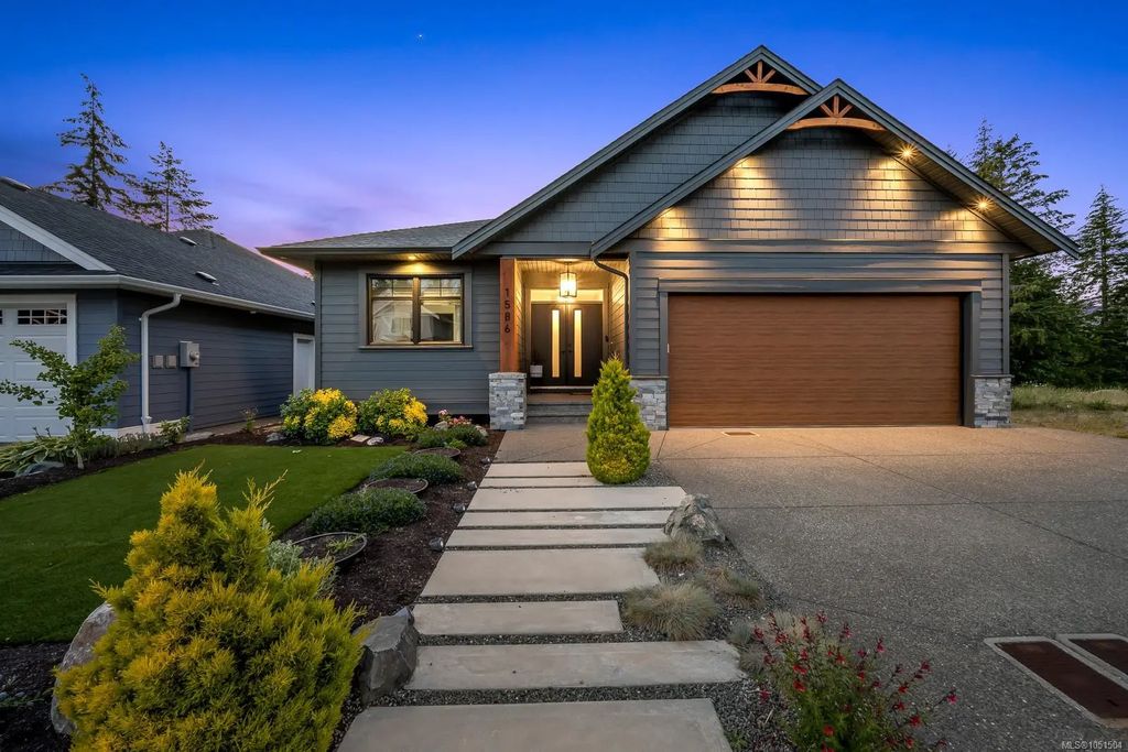 1586 Crown Isle Blvd, Courtenay