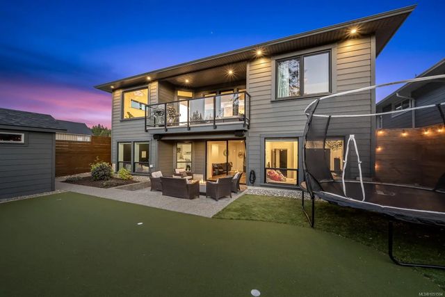 2 of 49 - 1586 Crown Isle Blvd, Courtenay, BC