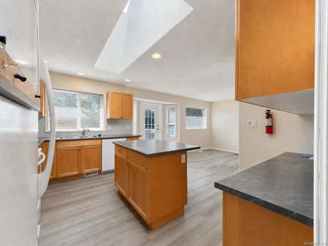 5 of 36 - 6083 Sierra Way, Nanaimo, BC