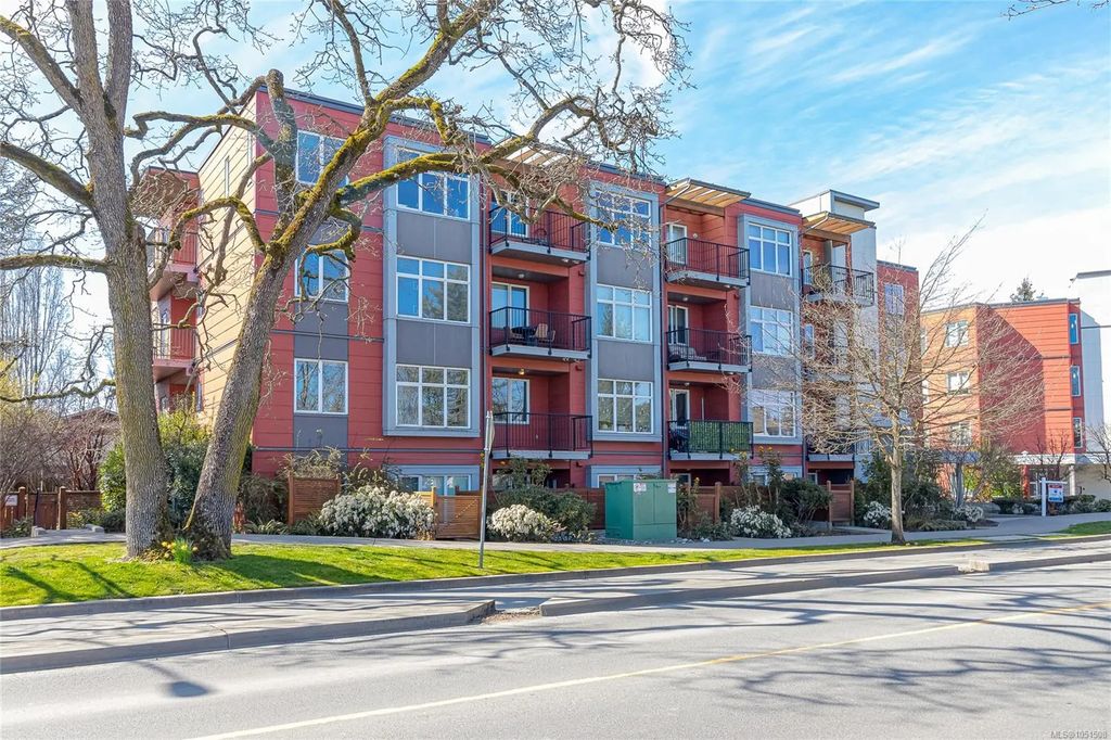4030 Borden St 201, Saanich