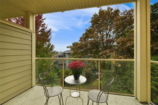 5 of 50 - 125 Aldersmith Pl 204, View Royal, BC