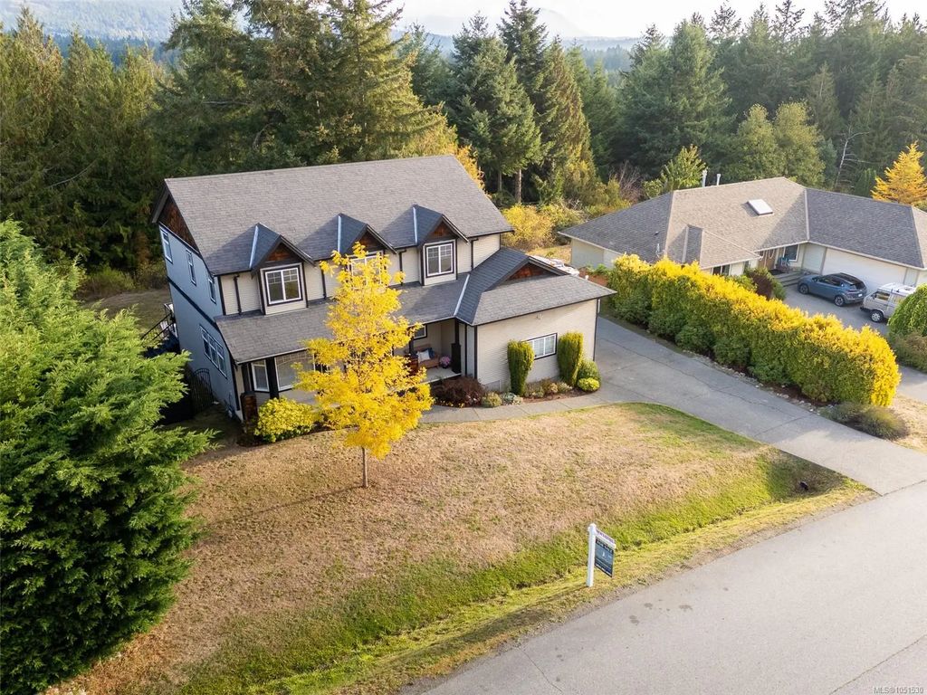 2125 Wildflower Rd, Shawnigan Lake
