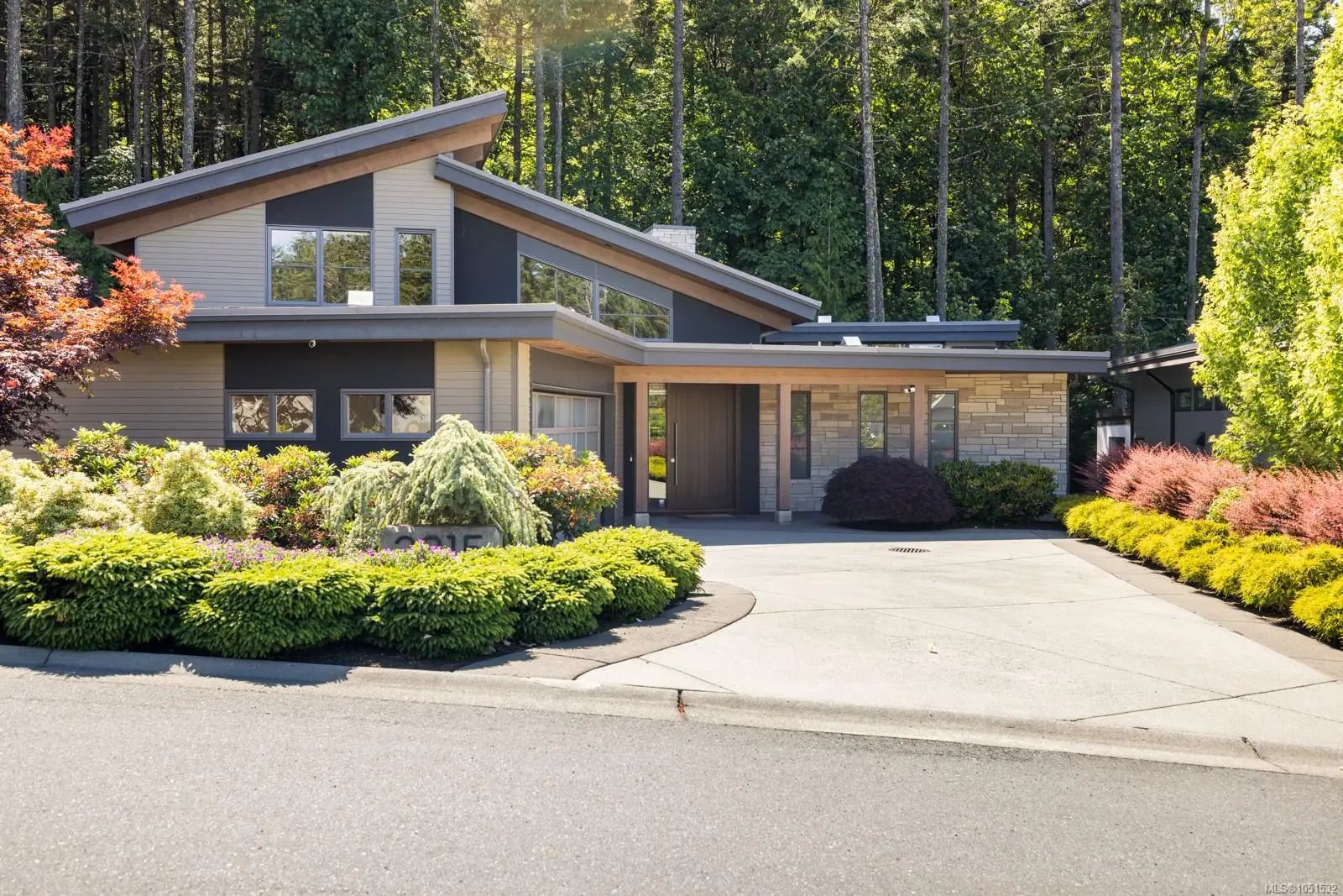 Homes for Sale located at 2215 Riviera Pl, in the city of Langford, BC V9B 0R9