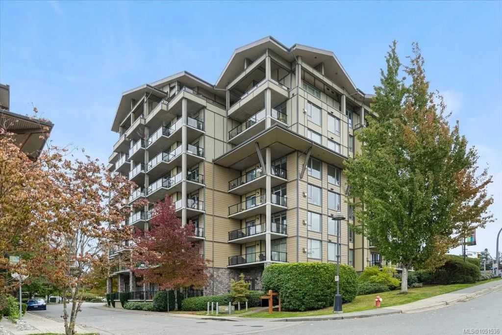 194 Beachside Dr 606, Parksville