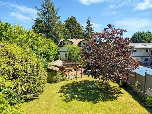4 of 50 - 9220 East Saanich Rd, North Saanich, BC