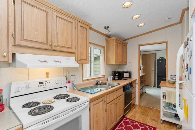 3 of 20 - 1048 Murchie Way 39, Nanaimo, BC