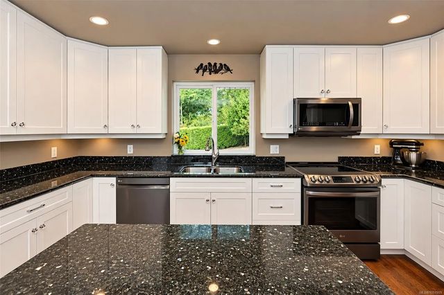 5 of 99 - 2839 Wedgewood Dr, Duncan, BC