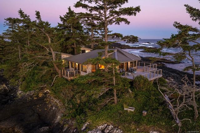 4 of 51 - 0 Frank Island, Tofino, BC