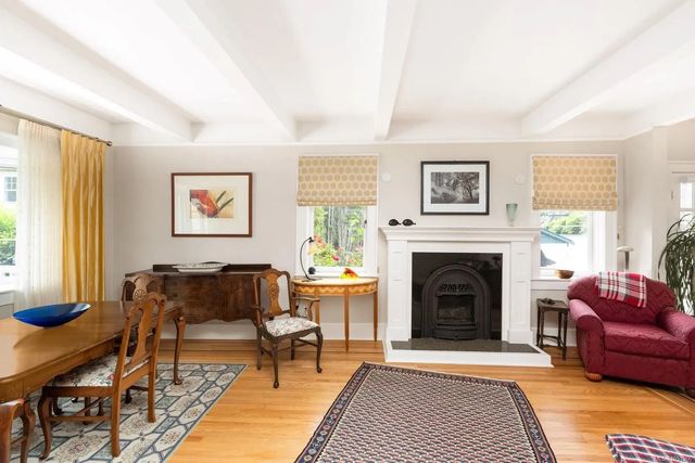 4 of 45 - 1036 Deal St, Oak Bay, BC