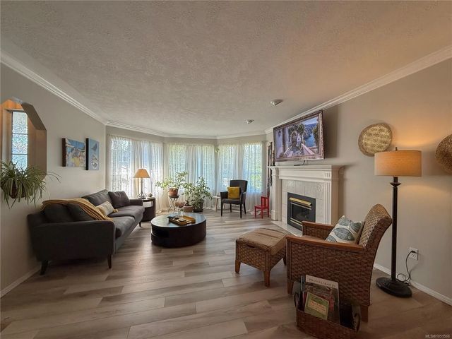 2 of 46 - 688 Albatross Cres, Campbell River, BC