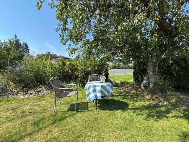 4 of 46 - 688 Albatross Cres, Campbell River, BC
