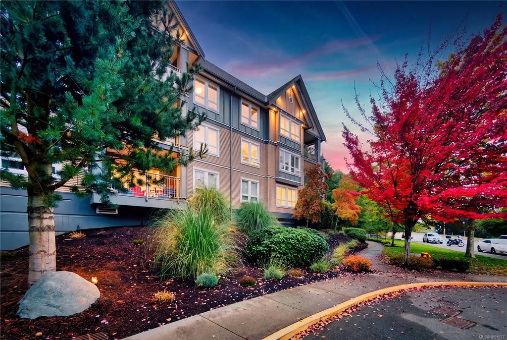 1620 Townsite Rd 204, Nanaimo
