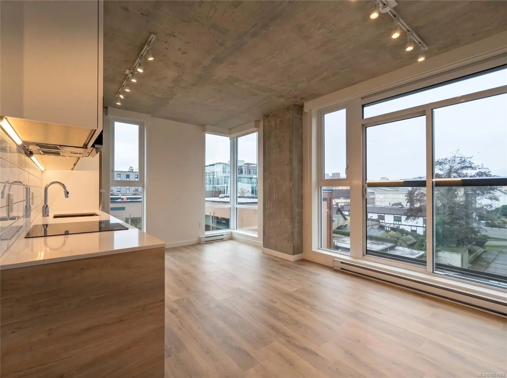1097 View St 409, Victoria