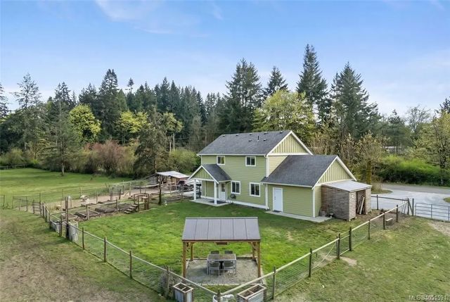 2 of 30 - 4425 Telegraph Rd, Cobble Hill, BC
