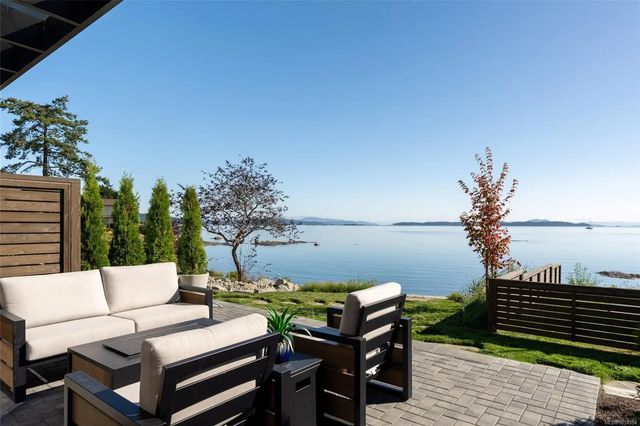 5 of 34 - 2525 Rothesay Ave 1, Sidney, BC