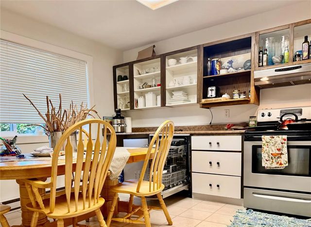 5 of 23 - 940 5th Ave, Ladysmith, BC