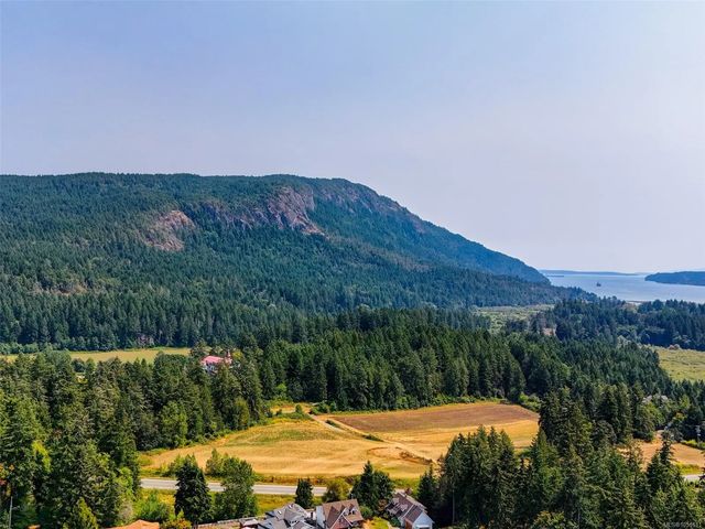 2 of 28 - 1867 Deborah Dr, Duncan, BC