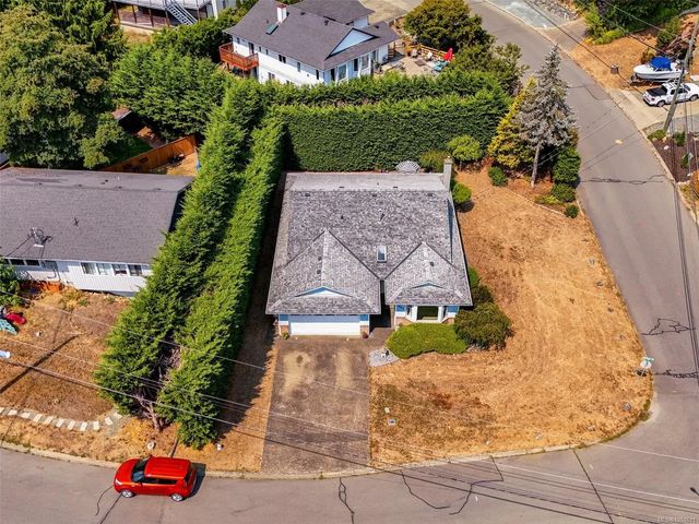 5 of 28 - 1867 Deborah Dr, Duncan, BC