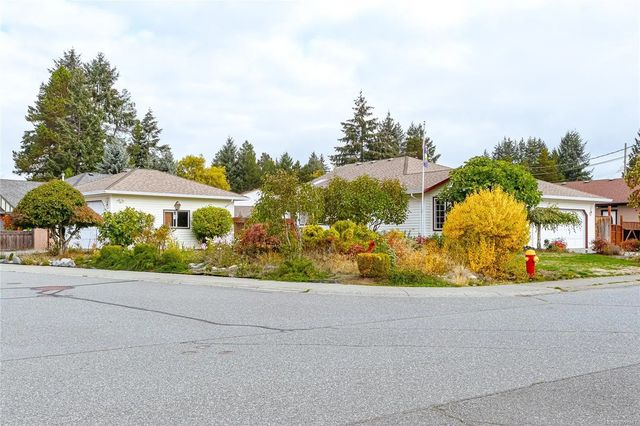 3 of 56 - 2674 Tamara Dr, Nanaimo, BC