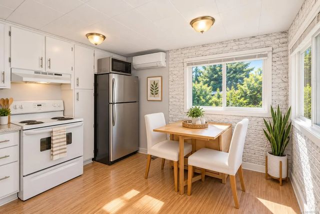 5 of 34 - 5838 Blythwood Rd 13, Sooke, BC