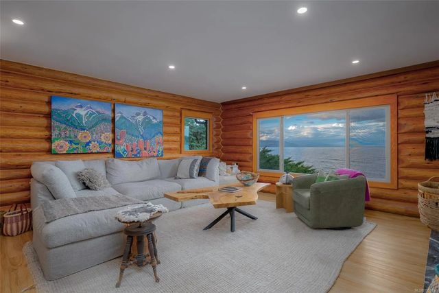 3 of 50 - 1388 Reef Rd, Nanoose Bay, BC