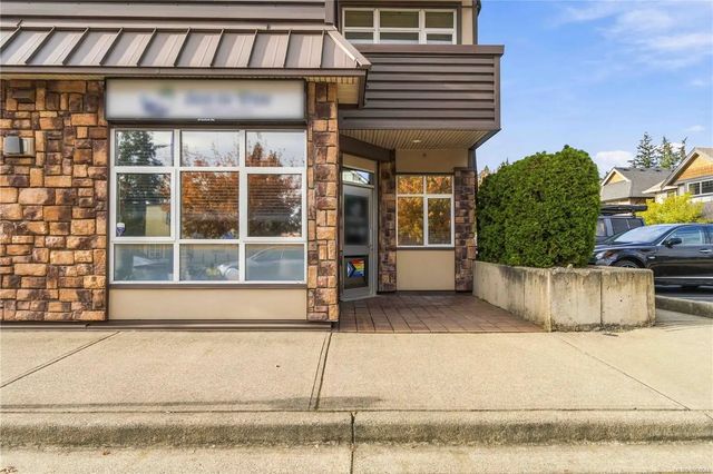 2 of 32 - 2220 Sooke Rd 101, Colwood, BC