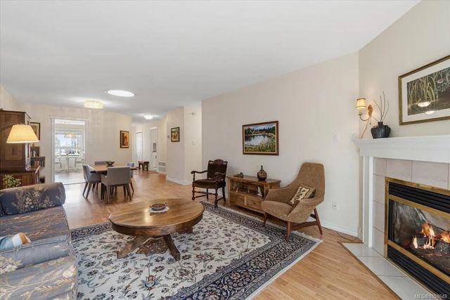 4 of 32 - 240 Stanford Ave E 106, Parksville, BC
