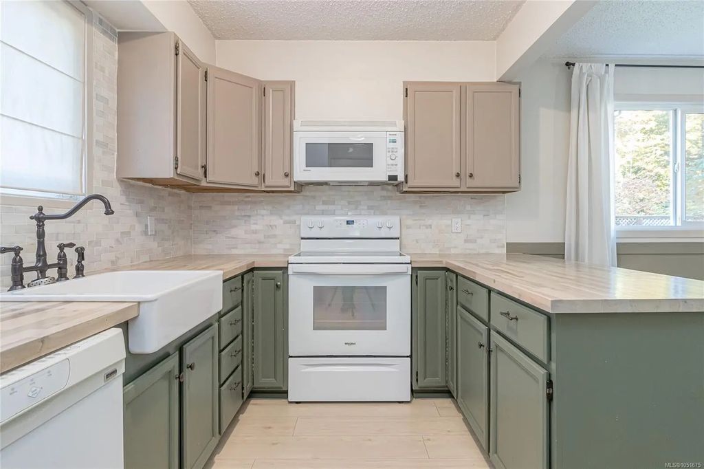 3025 Cowichan Lake Rd 30, Duncan