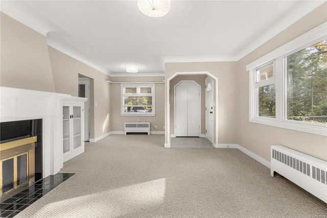 3 of 42 - 3959 Cedar Hill Cross Rd, Saanich, BC