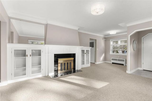 4 of 42 - 3959 Cedar Hill Cross Rd, Saanich, BC