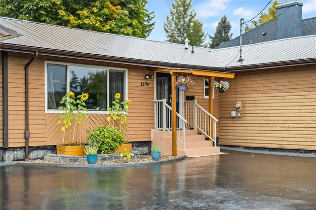 2 of 34 - 2170 Alder St S, Campbell River, BC