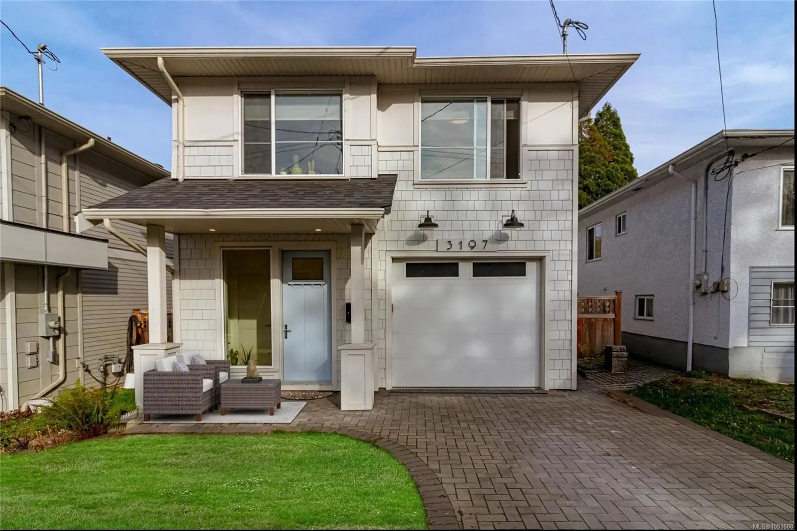1051688, Residential, 3197 Fifth St, Victoria, BC, , , V8X 1E8