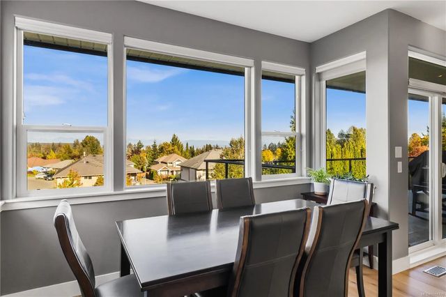 5 of 52 - 978 Timberline Dr, Campbell River, BC