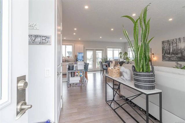 4 of 44 - 3205 Douglas St, Chemainus, BC