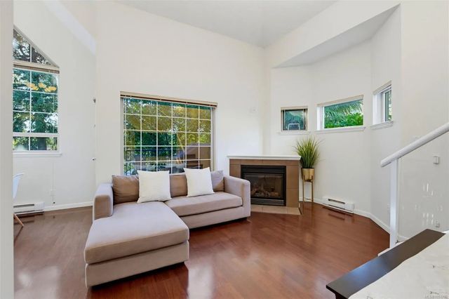 2 of 42 - 791 Station Ave 207, Langford, BC