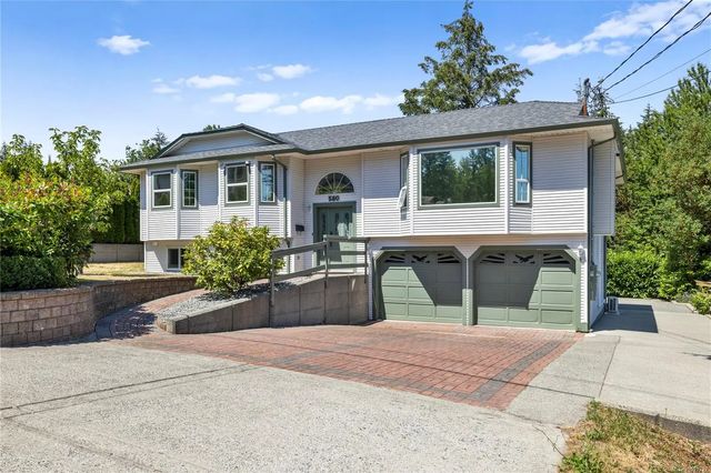 2 of 53 - 580 Ninth St, Nanaimo, BC