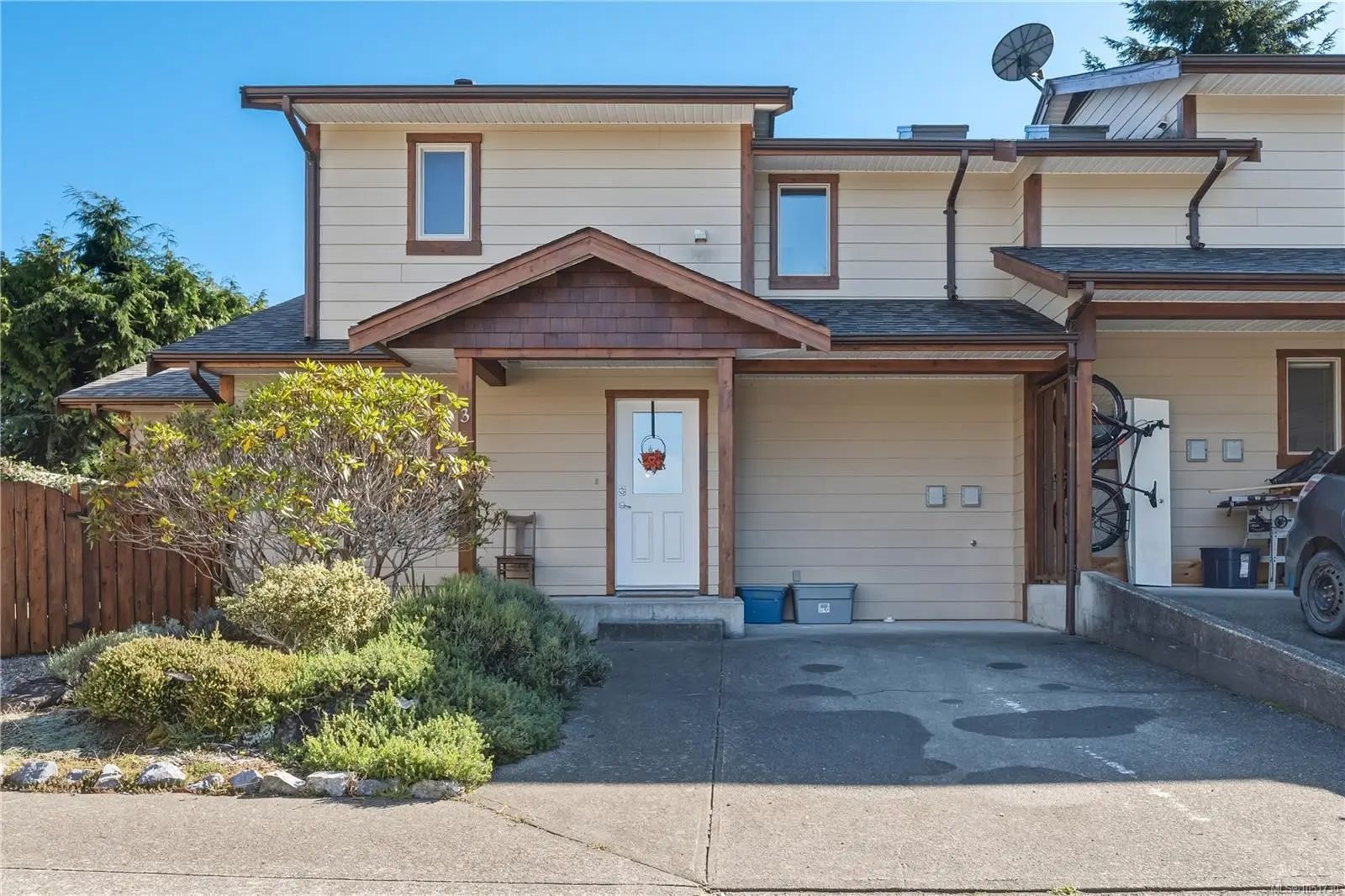 Residential Real Estate for Sale located in the neighborhood of Holly Park, in the city of Ucluelet, BC