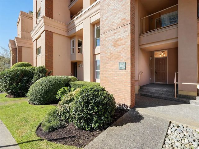 3 of 47 - 75 Songhees Rd 104, Victoria, BC