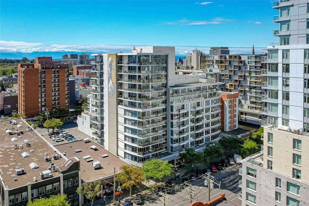 845 Yates St 701, Victoria