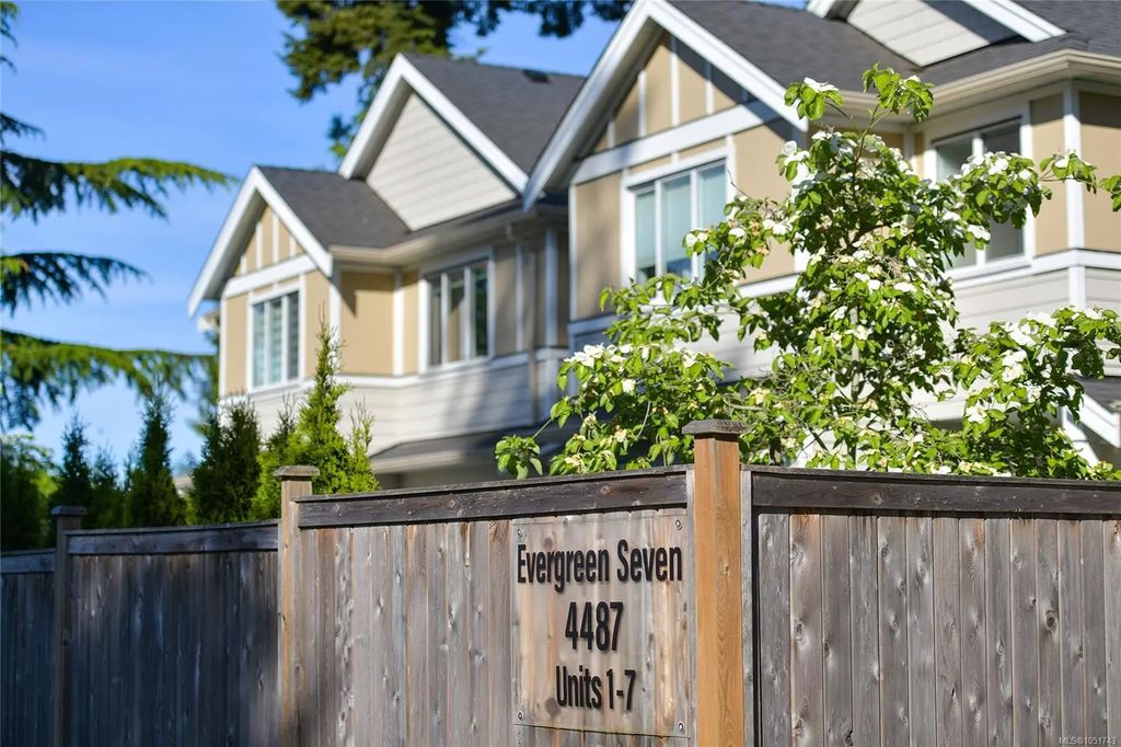 4487 Wilkinson Rd 2, Saanich