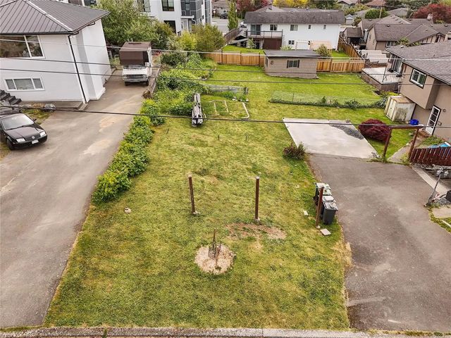 4 of 25 - 1079 Gosper Cres, Esquimalt, BC