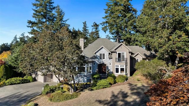2 of 77 - 906 Cobblestone Lane, Saanich, BC