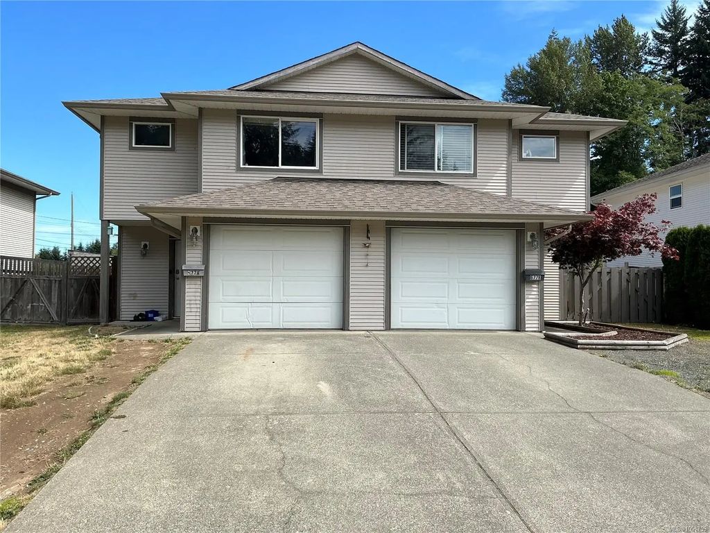 677 Otter Rd A, Campbell River