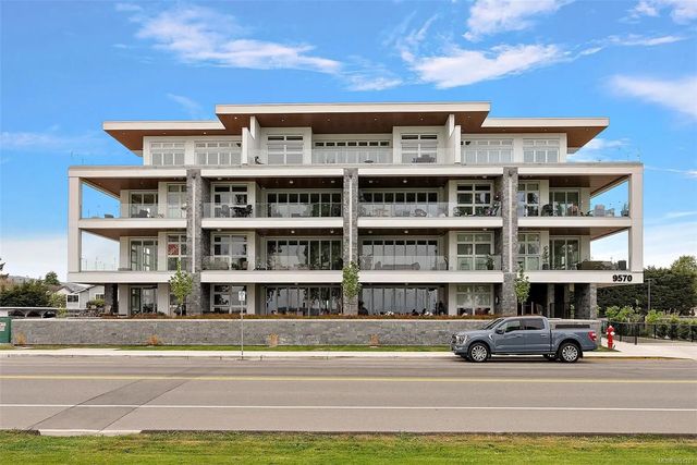 4 of 33 - 9570 Fifth St 203, Sidney, BC