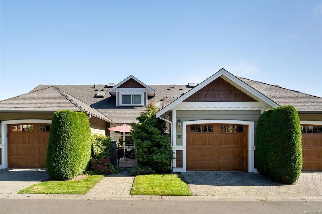 10520 Mcdonald Park Rd 25, North Saanich