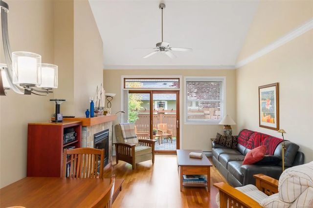 3 of 42 - 10520 Mcdonald Park Rd 25, North Saanich, BC