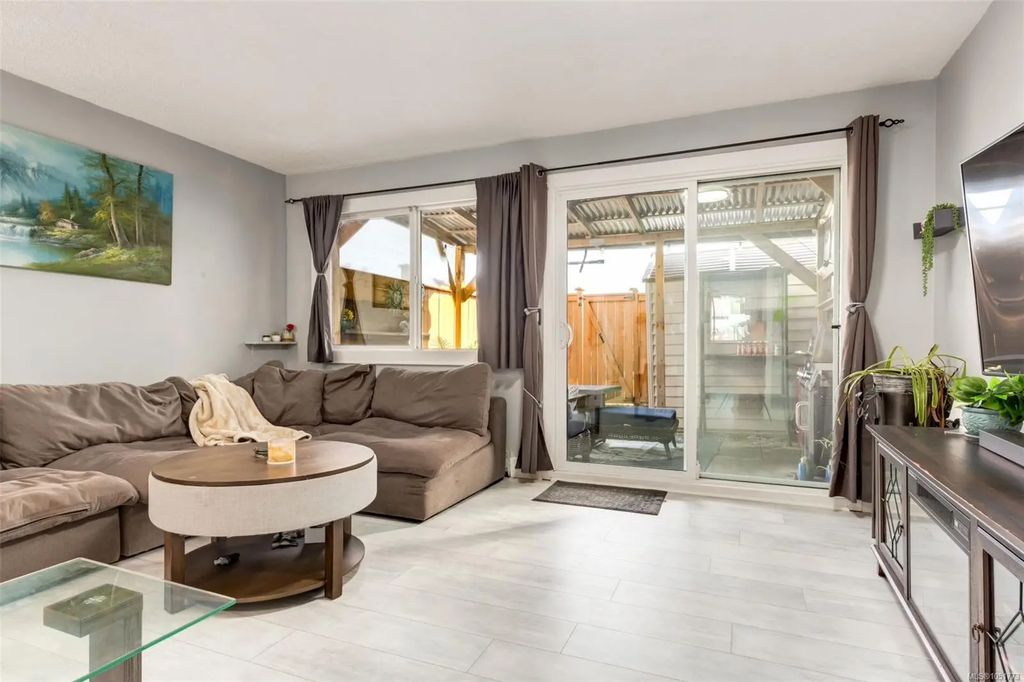 285 Harewood Rd 12, Nanaimo