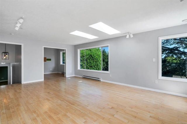 3 of 63 - 4833 Maplegrove St, Saanich, BC