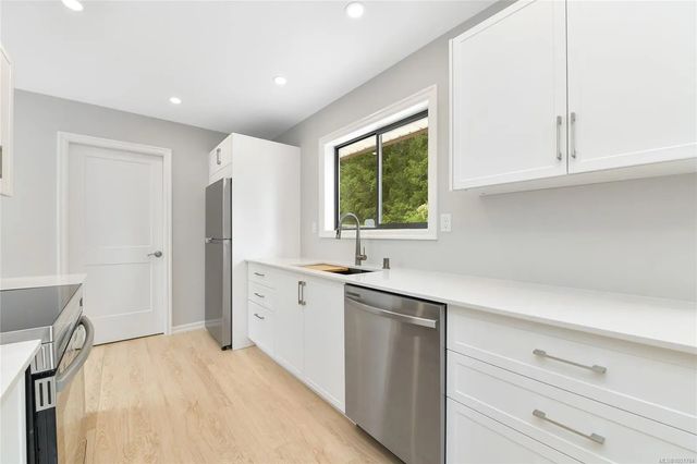 3 of 19 - 184 Johel Rd, Lake Cowichan, BC